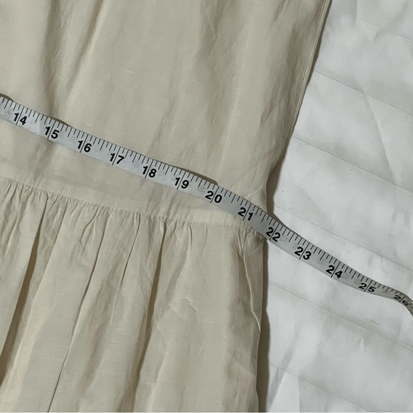 H&M Loose-Fit Summer Dress with Embroidered Eyelet Details (BELT NOT INCLUDED) - Picture 6 of 7